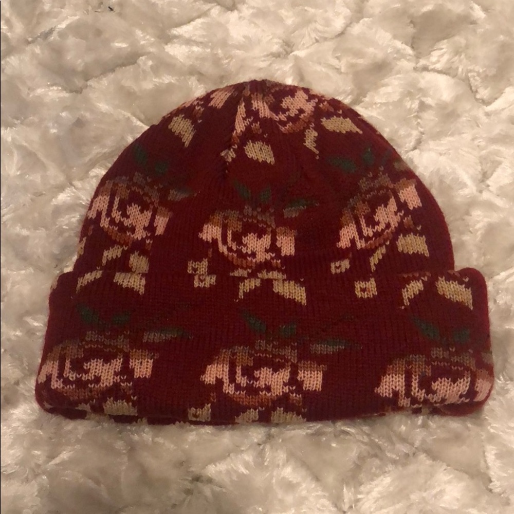 NWT Supreme flower beanie - Picture 2 of 3